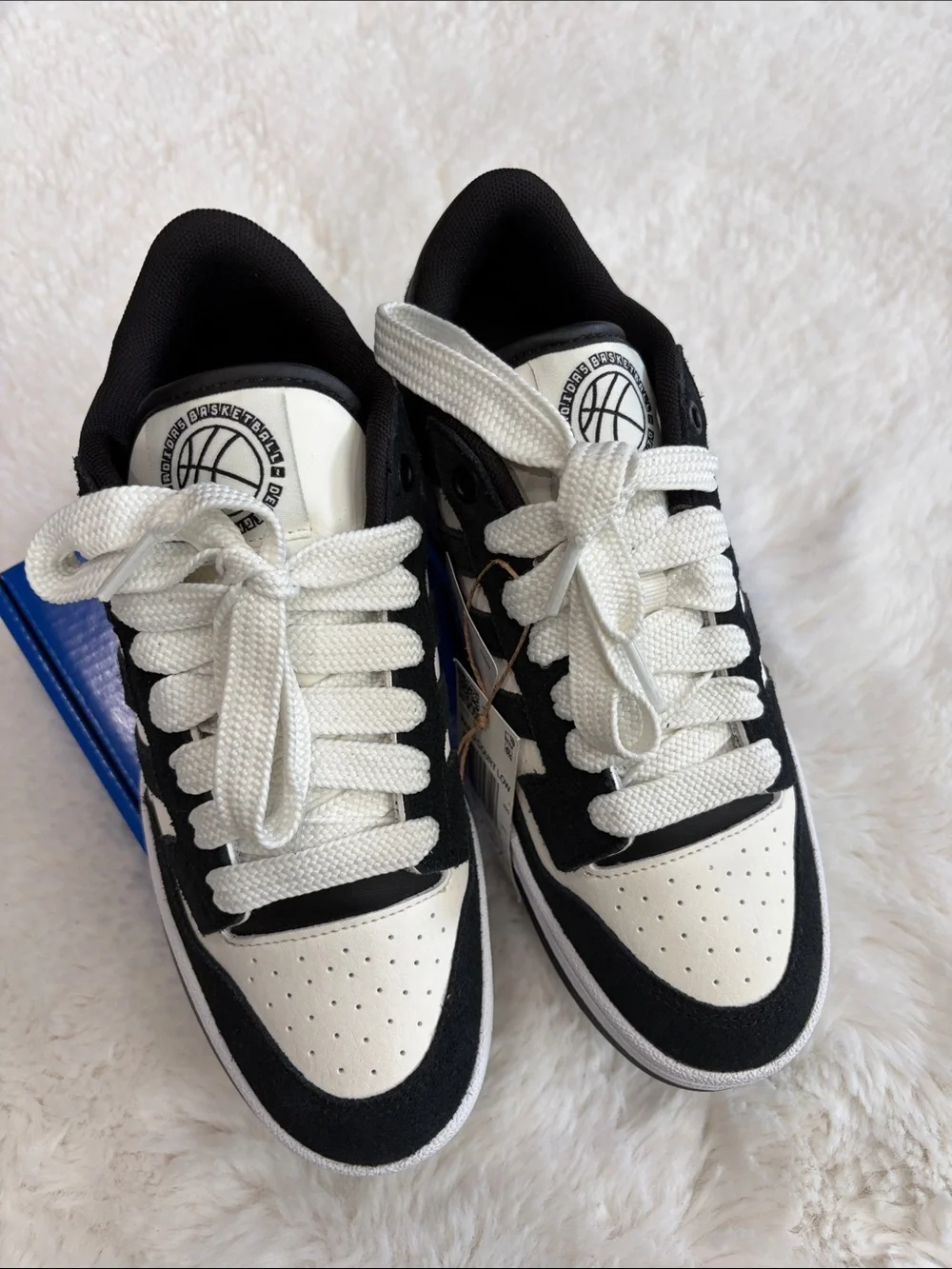 adidas low top